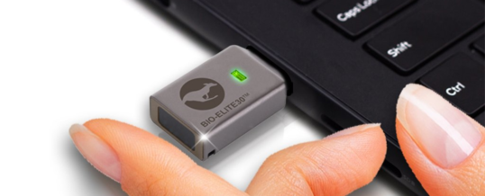 Weltweit einzigartig: hardwareverschlüsselter, managebarer Fingerabruck USB-Stick der überall funktioniert