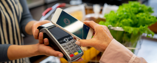 Bezahlen mit dem Smartphone – Tipp der Woche der ERGO Versicherung