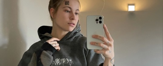 QR-Code auf der Stirn – das steckt hinter dem Influencer-Prank von Melina Sophie und followfood
