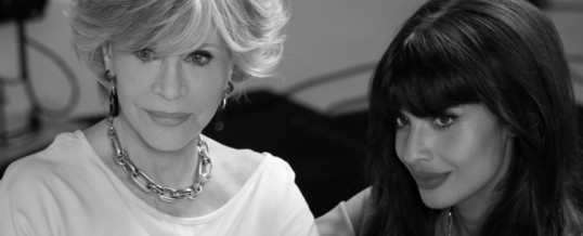 #PomellatoForWomen – Initiative des italienischen Juweliers Pomellato anlässlich des internationalen Weltfrauentags – Jameela Jamil im Gespräch mit Jane Fonda