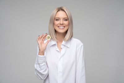 Noch nie war Geld verdienen so einfach: Crypto Miner Kaufen – Anschließen – Einrichten – sofort Geld verdienen