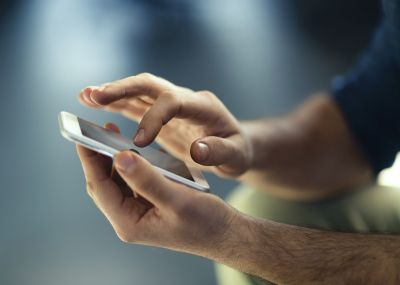 Versand von 6 Mio. Wörtern per Textnachricht im Laufe unseres Lebens