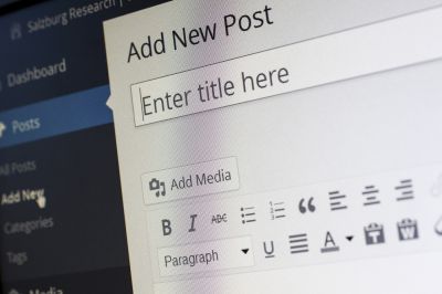 Wann ist die beste Zeit für Social Media Postings im Marketing?